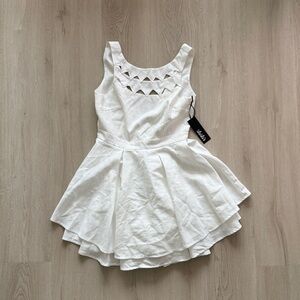 LULU’s Mini Dress Fit & Flare - White - Size M - NWT